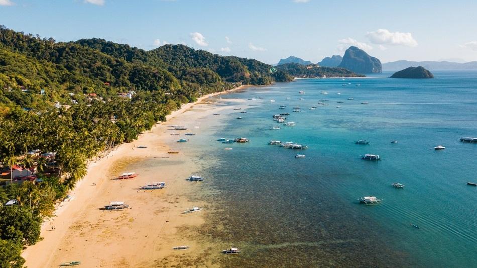 Corong-corong beach El Nido Palawan