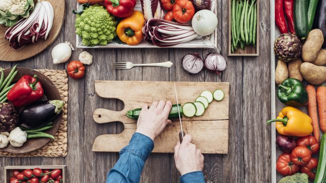 The Ultimate Guide to Healthy Eating Without Feeling Deprived