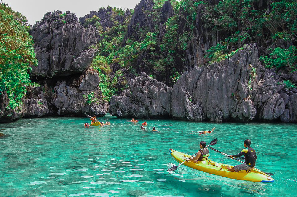kayaking El Nido Palawan