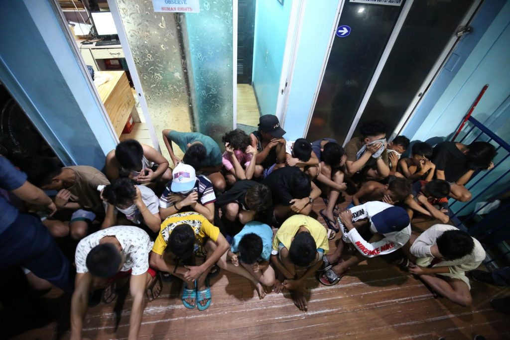 Manila Curfew teens being arrested 