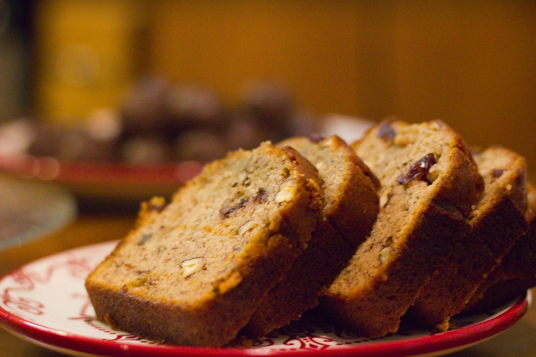 Banana bread = an all-time favorite baked goodie