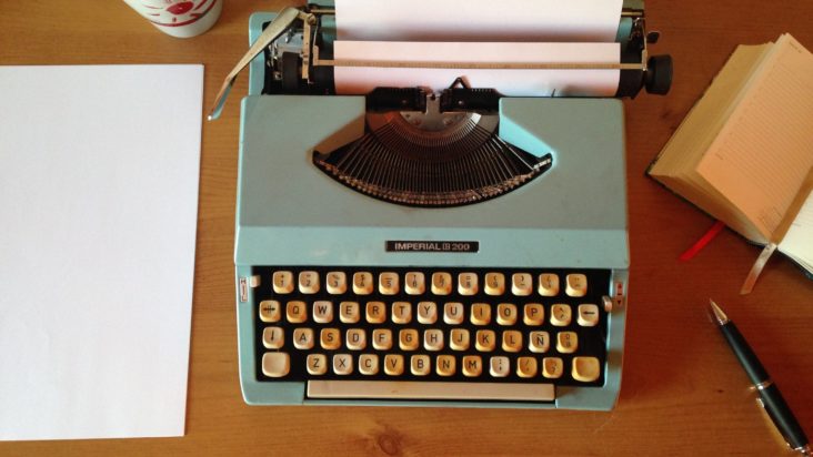 A photo of a typewriter