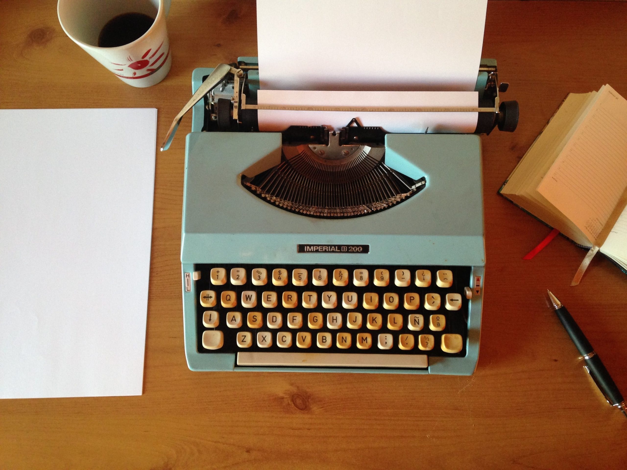 A photo of a typewriter